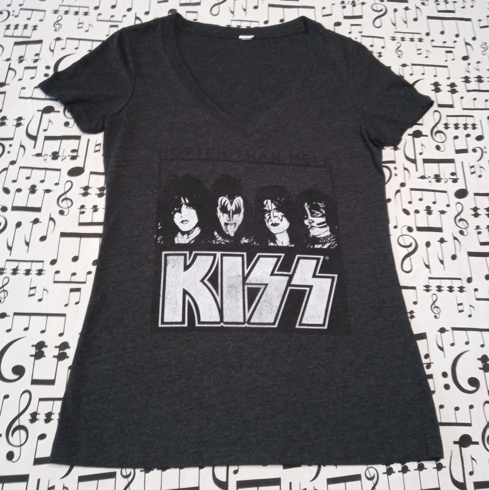 **SOLD*"KISS Hotter than Hell Black Tshirt